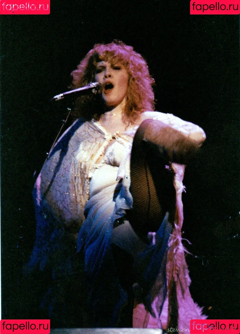 Stevie Nicks Onlyfans Photo Gallery 