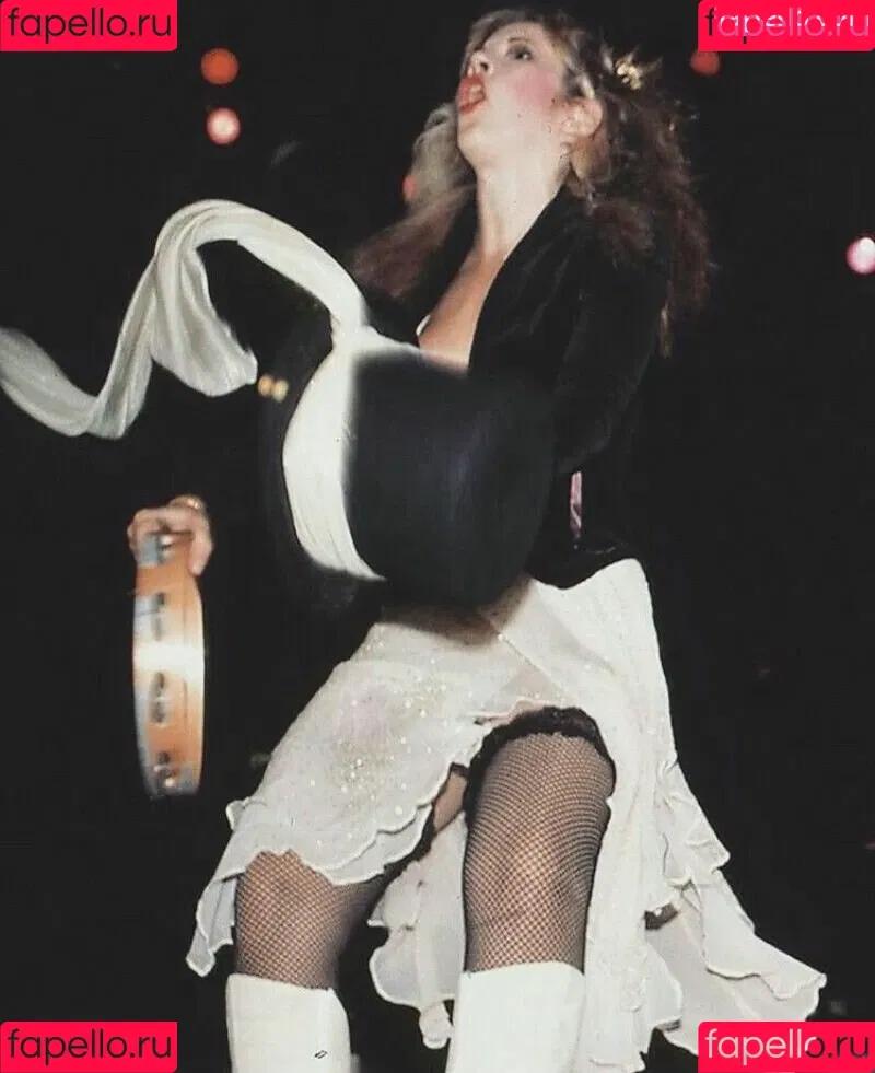 Stevie Nicks Onlyfans Photo Gallery 
