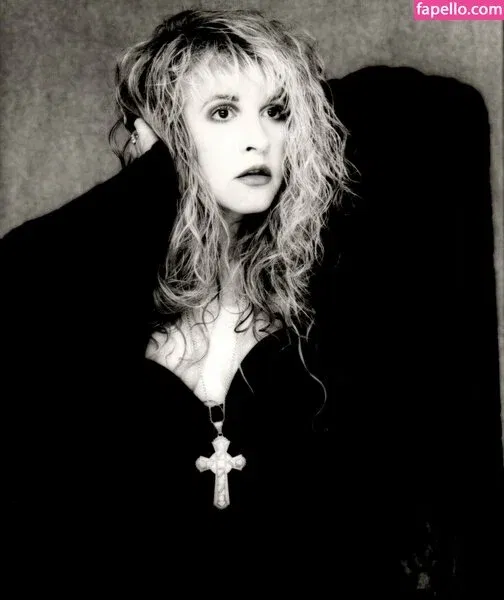 Stevie Nicks Onlyfans Photo Gallery 