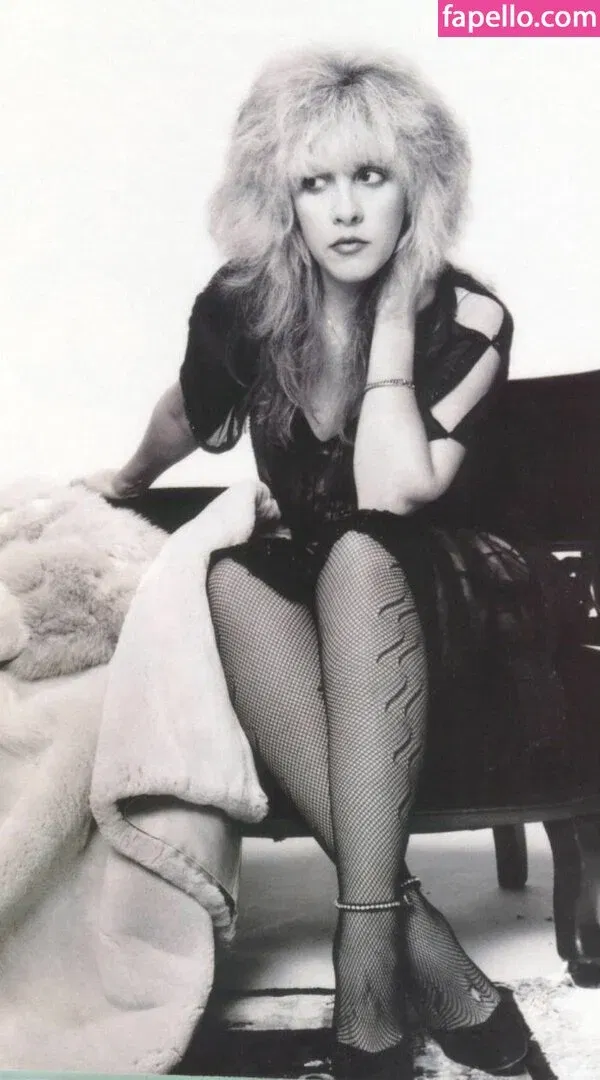 Stevie Nicks Onlyfans Photo Gallery 