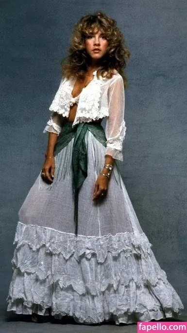 Stevie Nicks Onlyfans Photo Gallery 