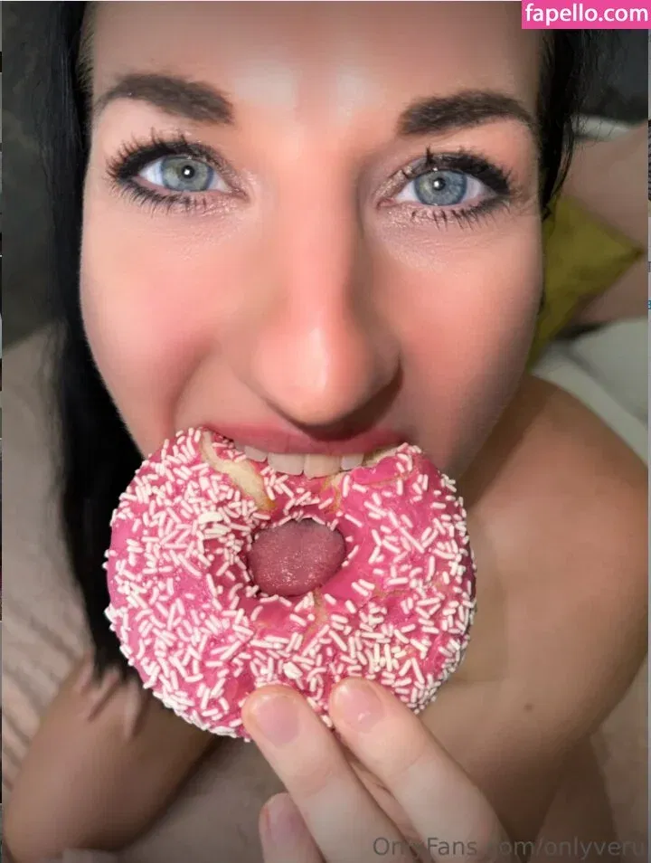 Onlyveru Onlyfans Photo Gallery 