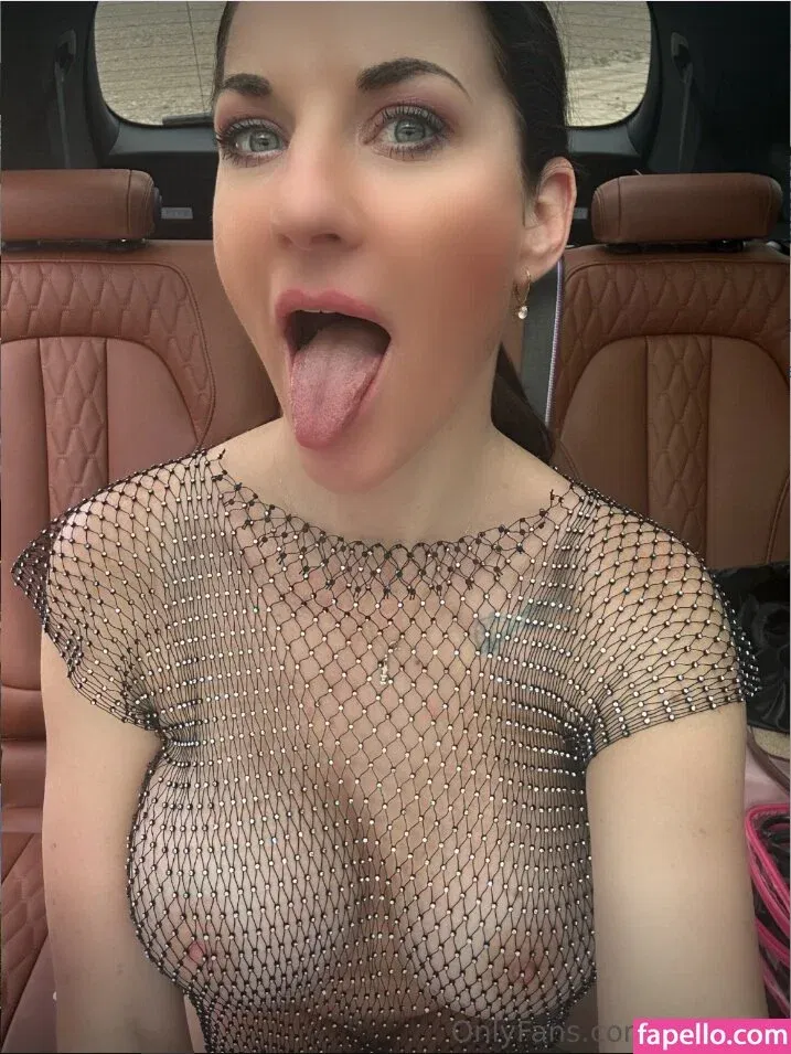 Onlyveru Onlyfans Photo Gallery 