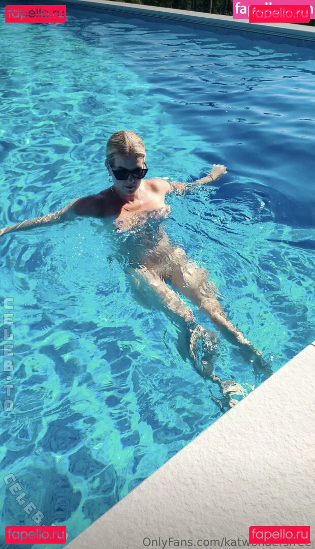 Kat W Onlyfans Photo Gallery 