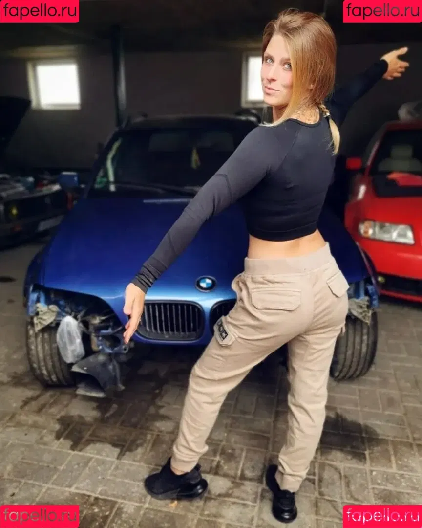 Christiiin Onlyfans Photo Gallery 