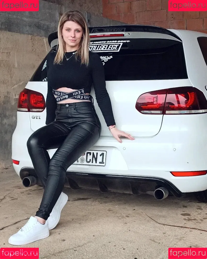 Christiiin Onlyfans Photo Gallery 