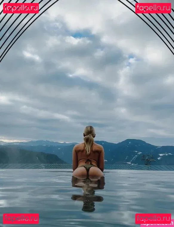 Fleur Conradi Onlyfans Photo Gallery 