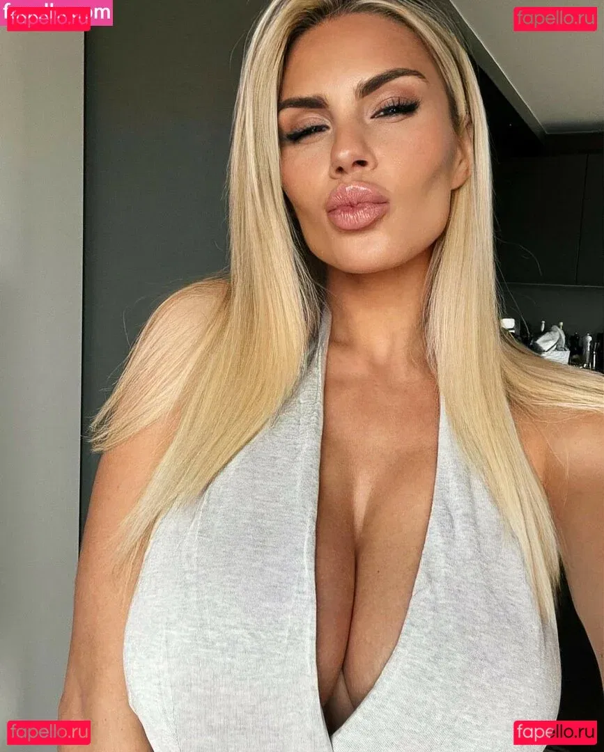 Fleur Conradi Onlyfans Photo Gallery 