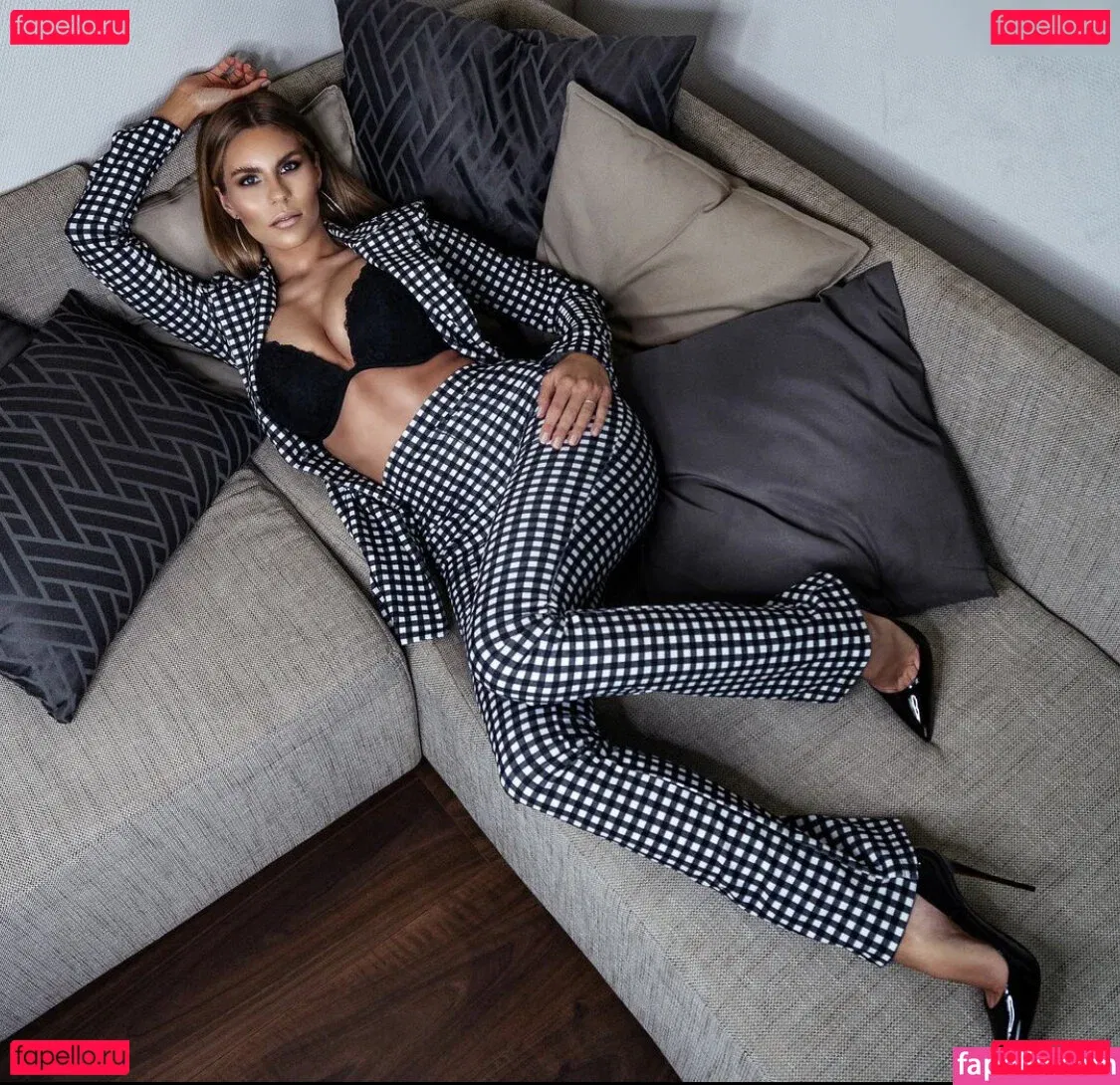 Fleur Conradi Onlyfans Photo Gallery 