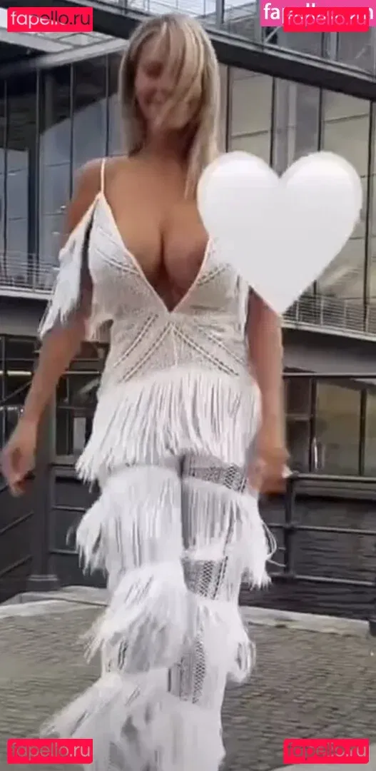 Fleur Conradi Onlyfans Photo Gallery 