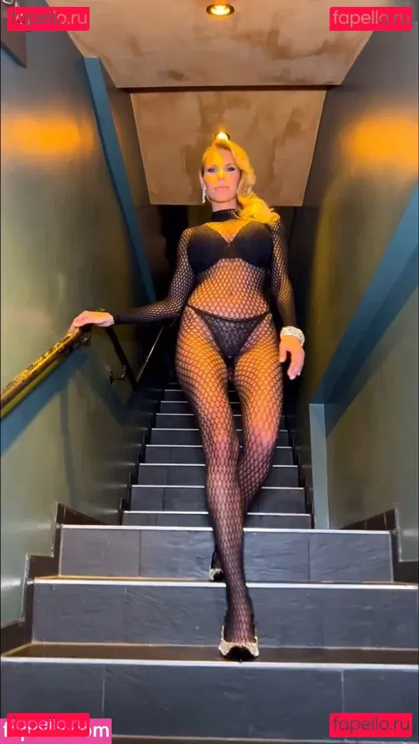 Fleur Conradi Onlyfans Photo Gallery 