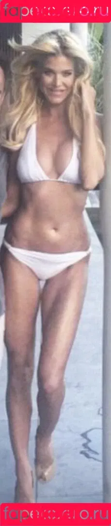 Victoria Silvstedt Onlyfans Photo Gallery 