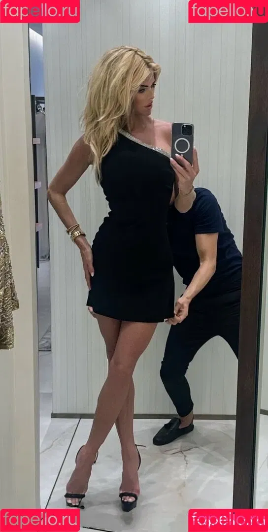 Victoria Silvstedt Onlyfans Photo Gallery 