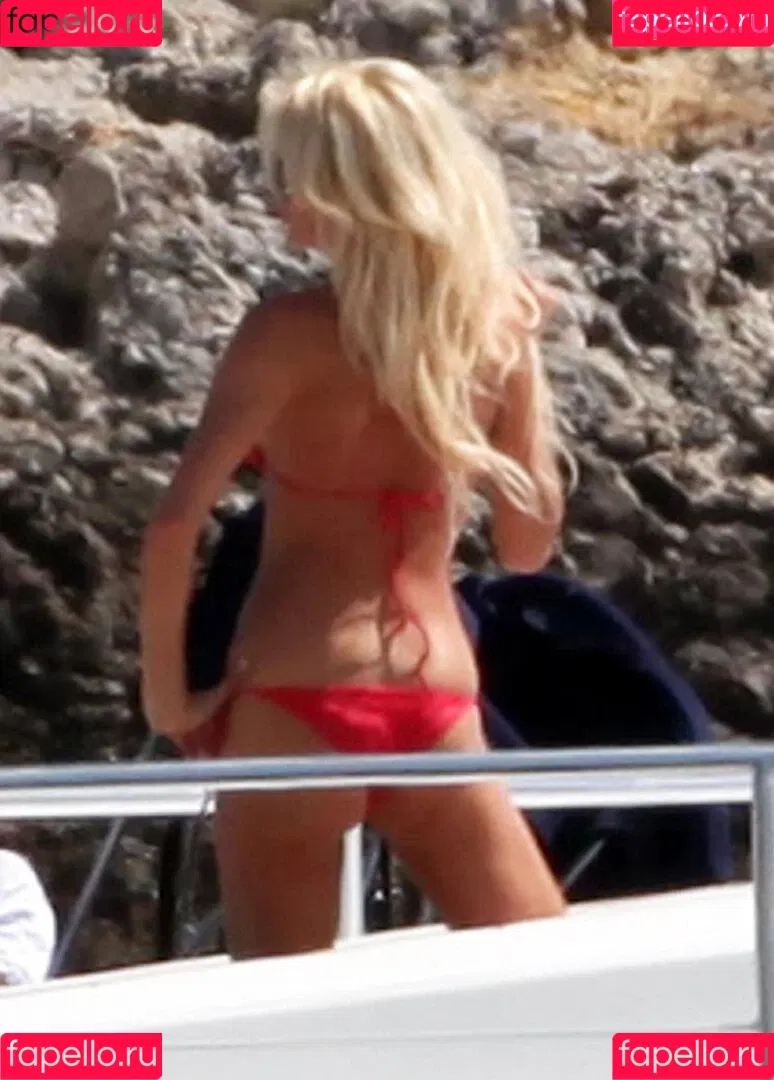 Victoria Silvstedt Onlyfans Photo Gallery 