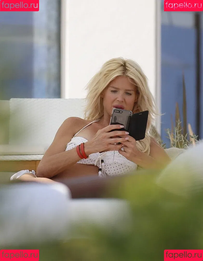 Victoria Silvstedt Onlyfans Photo Gallery 