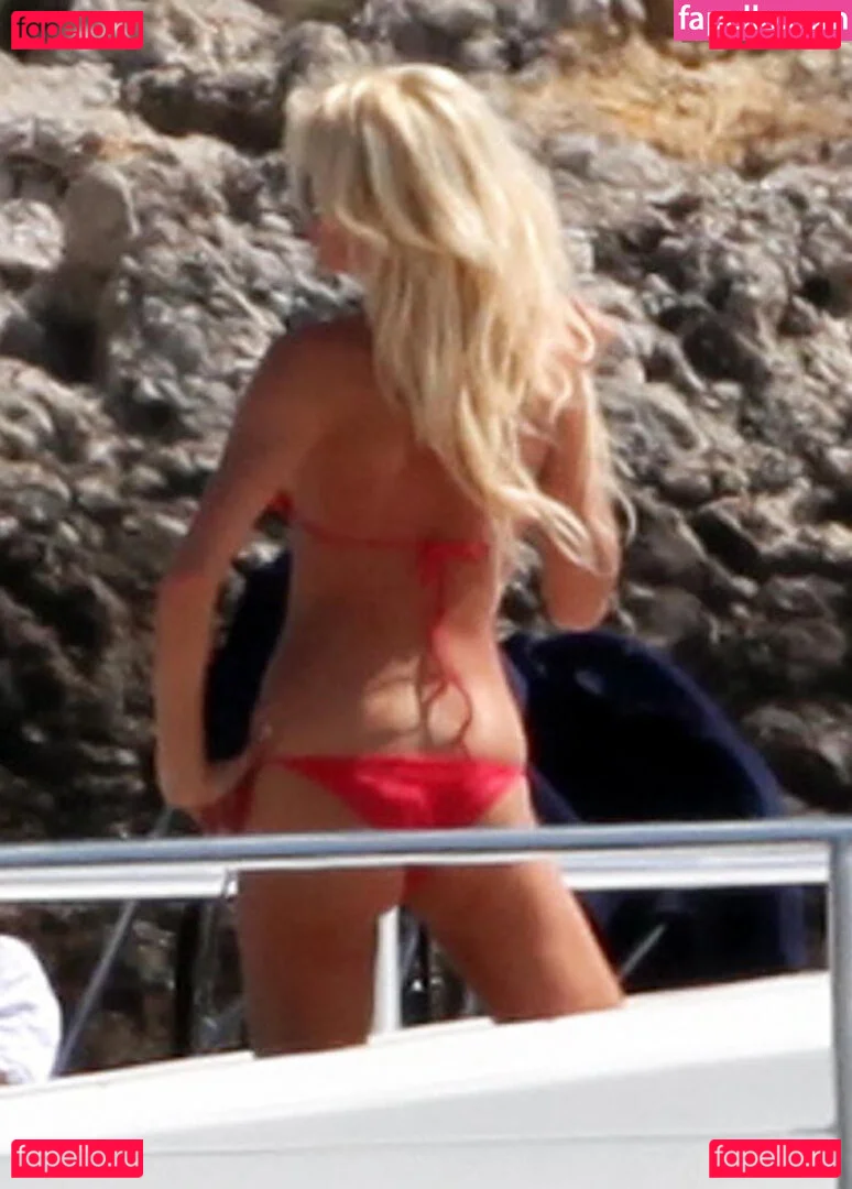 Victoria Silvstedt Onlyfans Photo Gallery 