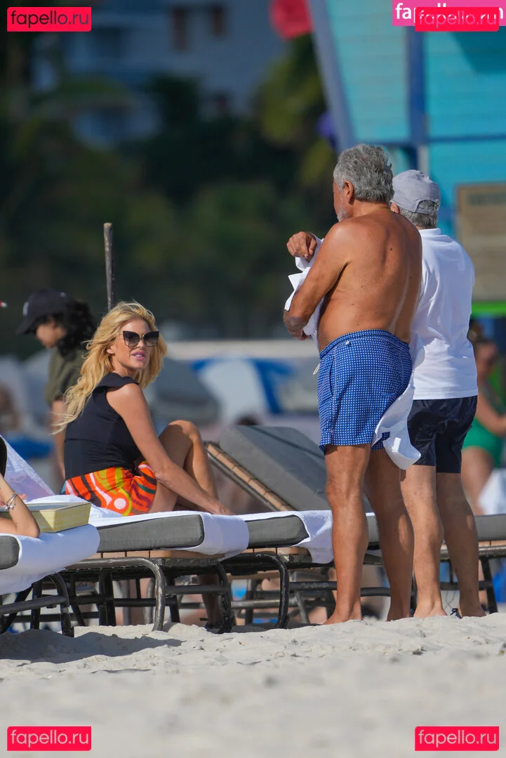 Victoria Silvstedt Onlyfans Photo Gallery 