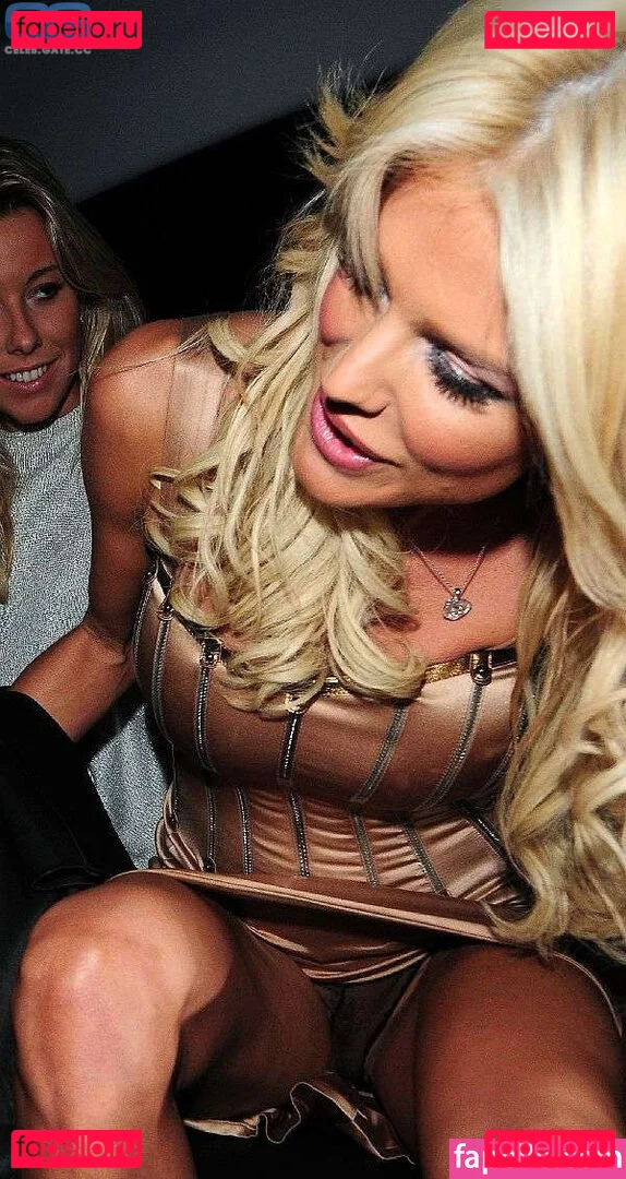 Victoria Silvstedt Onlyfans Photo Gallery 