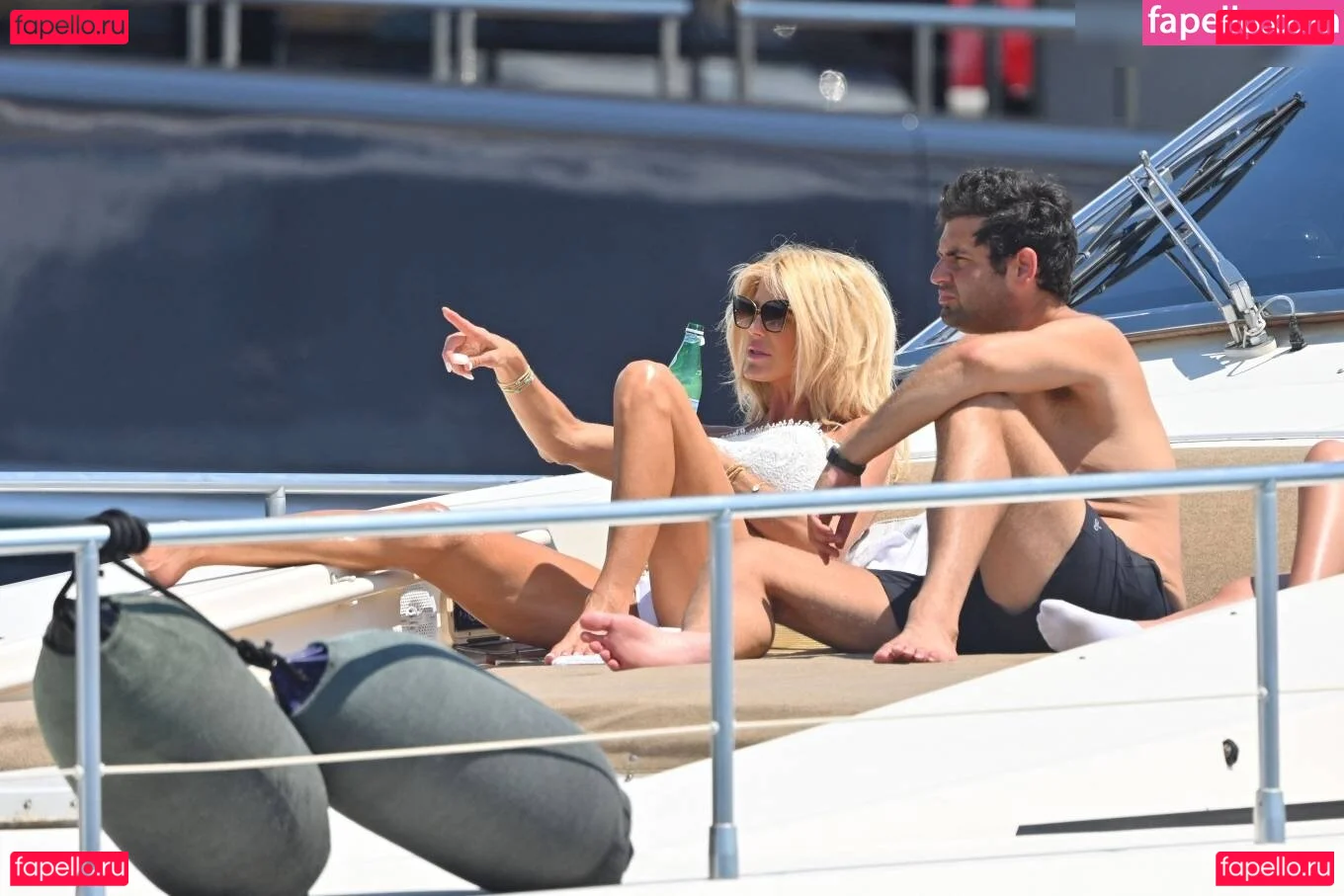 Victoria Silvstedt Onlyfans Photo Gallery 