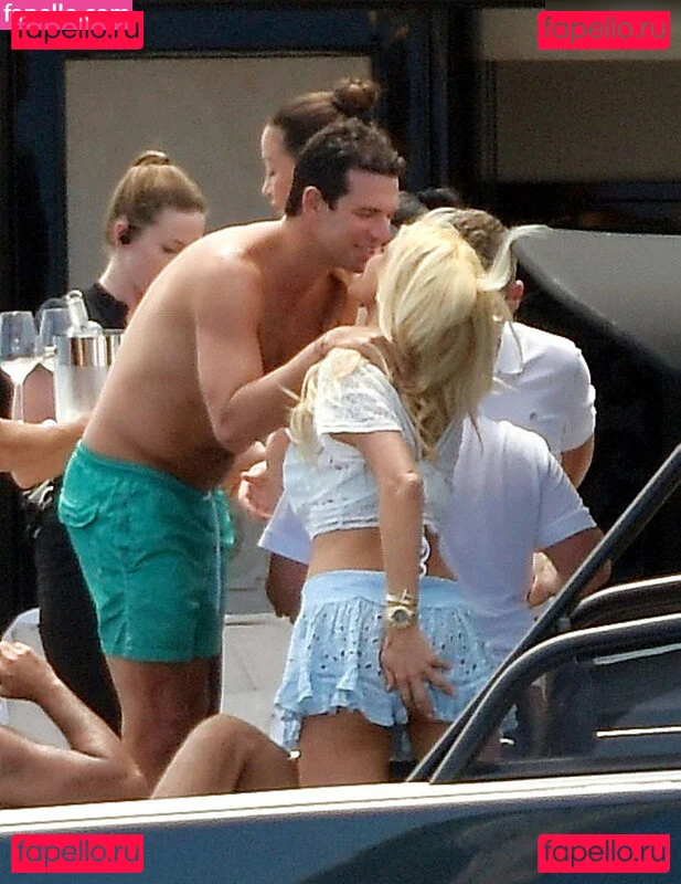 Victoria Silvstedt Onlyfans Photo Gallery 