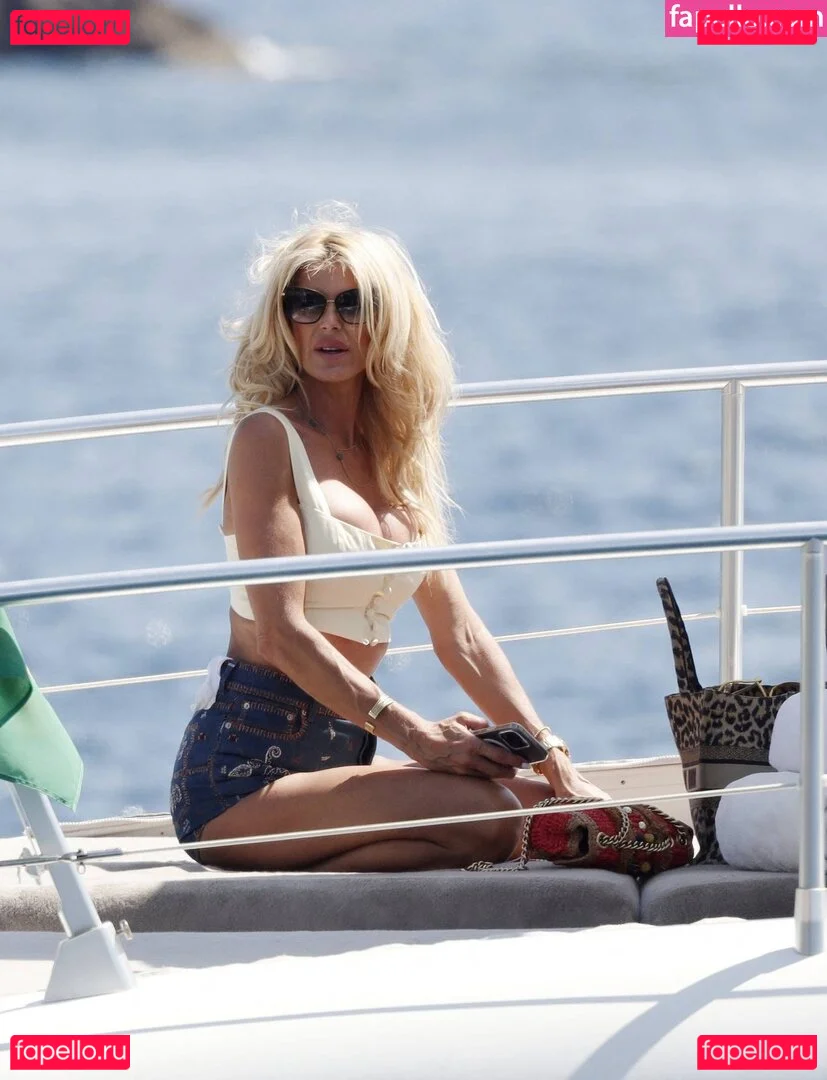 Victoria Silvstedt Onlyfans Photo Gallery 