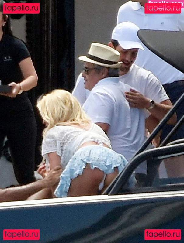 Victoria Silvstedt Onlyfans Photo Gallery 