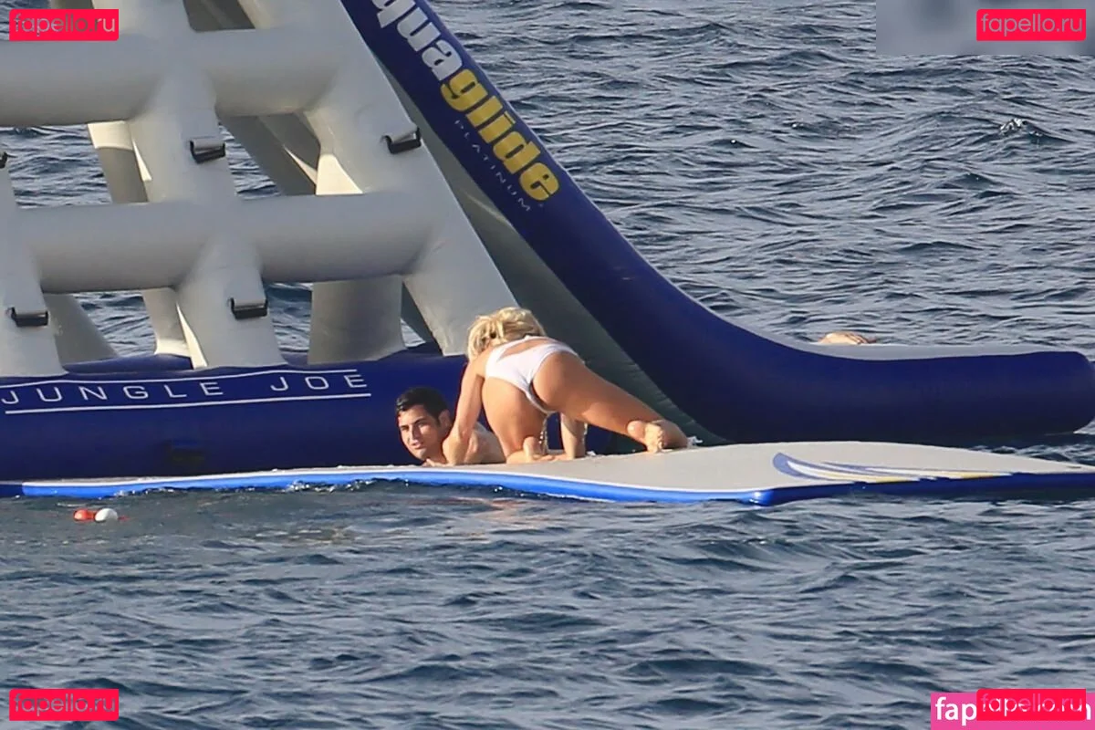 Victoria Silvstedt Onlyfans Photo Gallery 