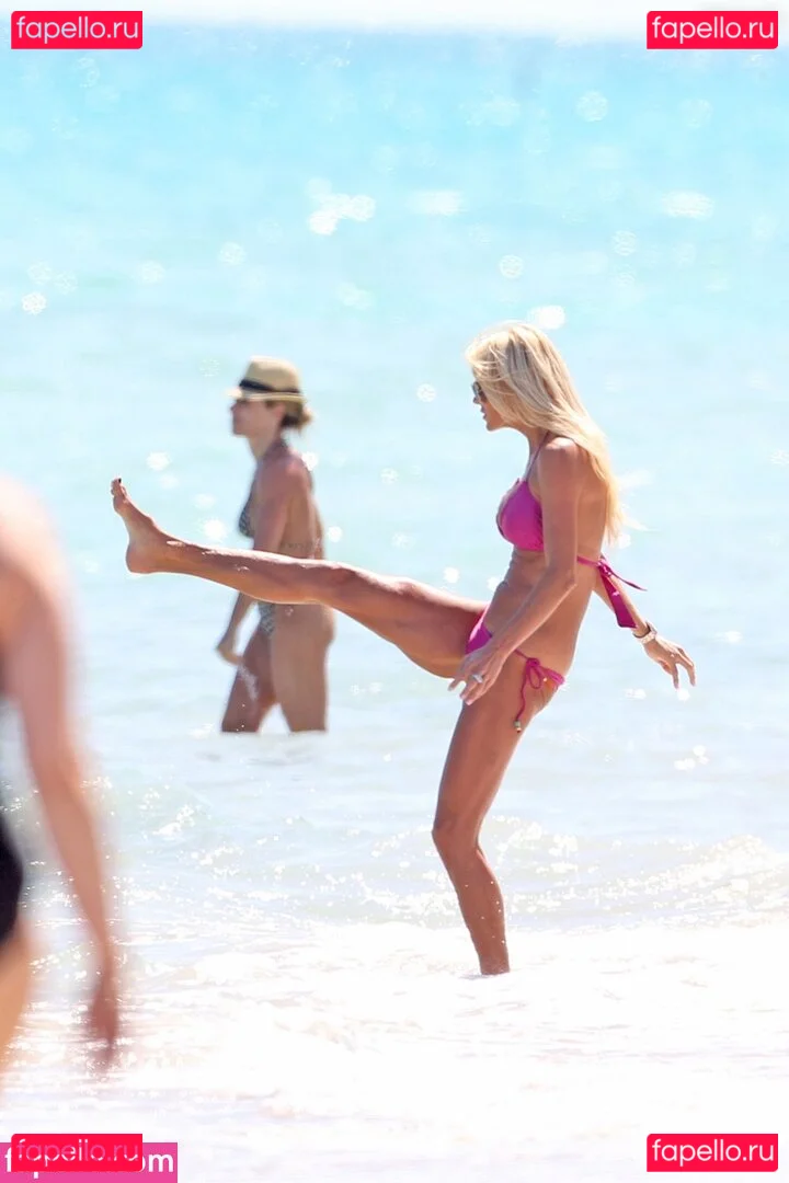 Victoria Silvstedt Onlyfans Photo Gallery 