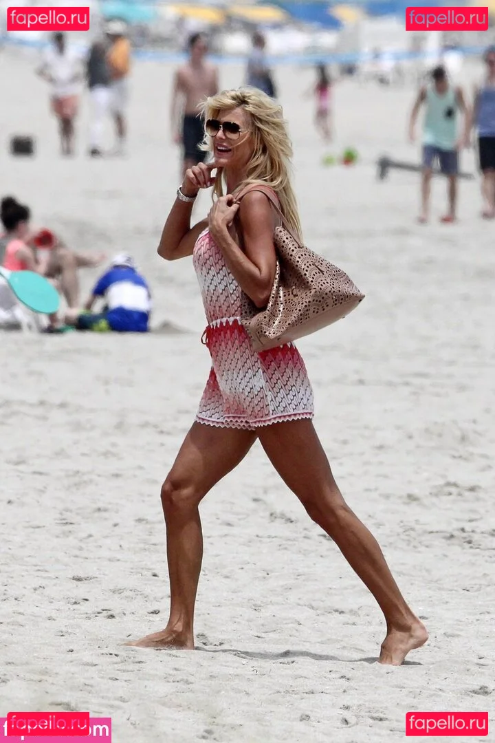 Victoria Silvstedt Onlyfans Photo Gallery 