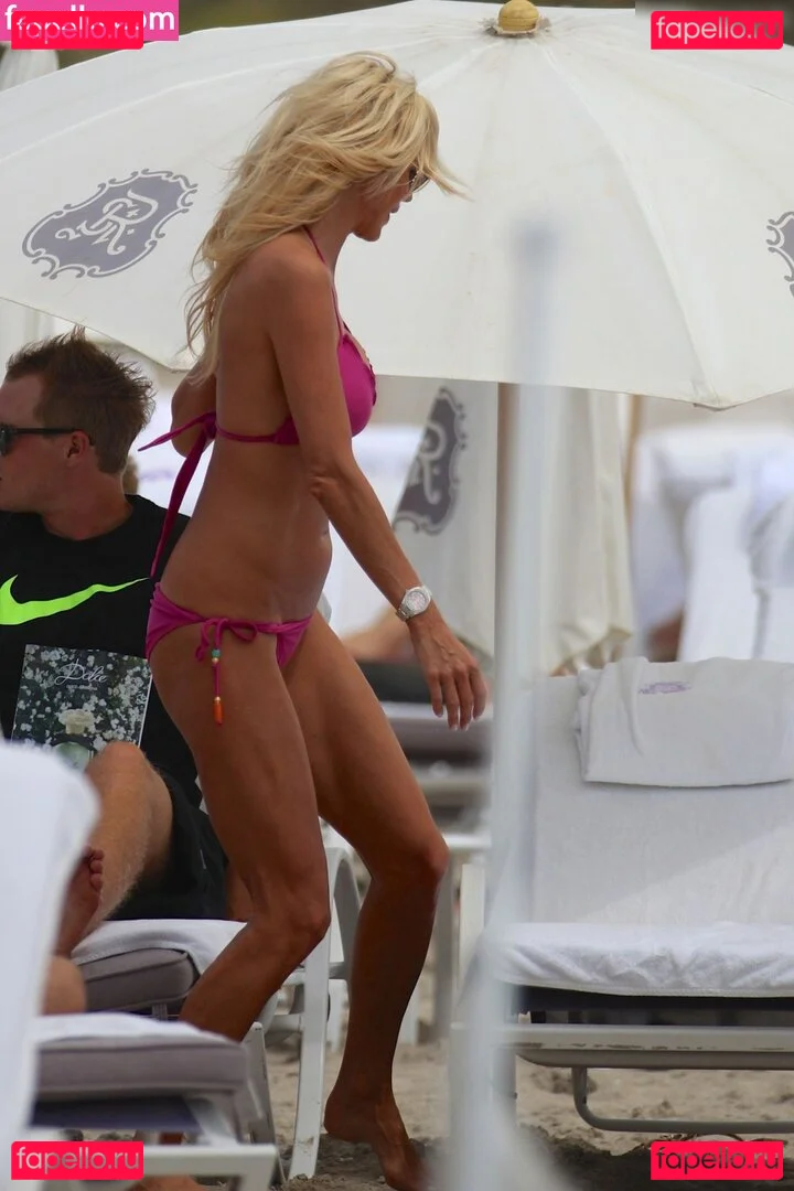 Victoria Silvstedt Onlyfans Photo Gallery 