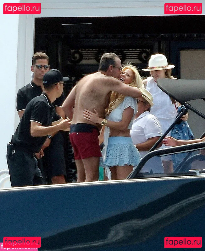 Victoria Silvstedt Onlyfans Photo Gallery 