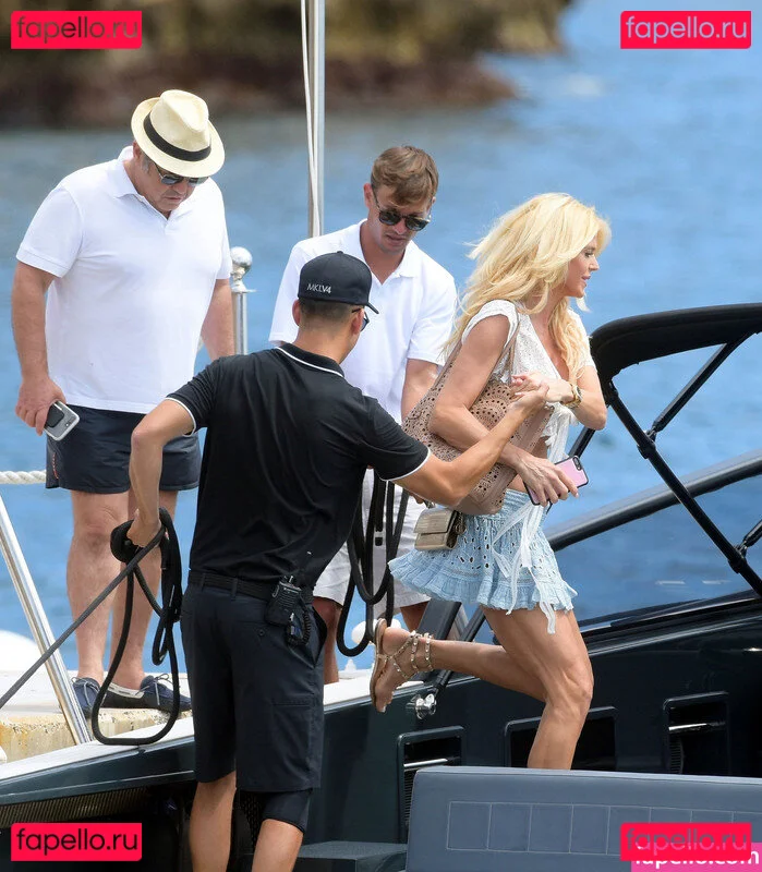 Victoria Silvstedt Onlyfans Photo Gallery 