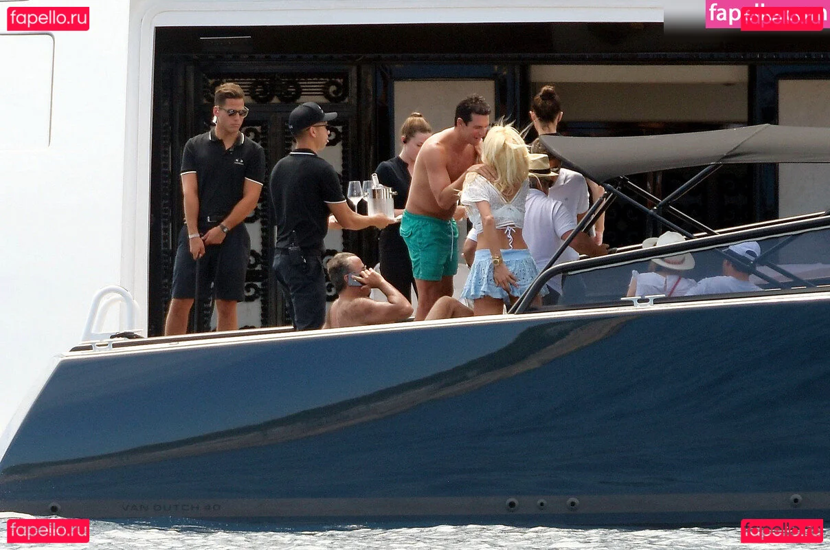 Victoria Silvstedt Onlyfans Photo Gallery 