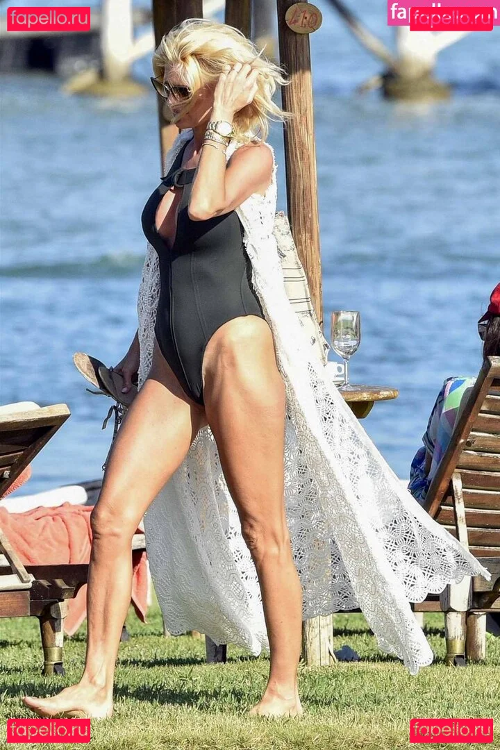 Victoria Silvstedt Onlyfans Photo Gallery 