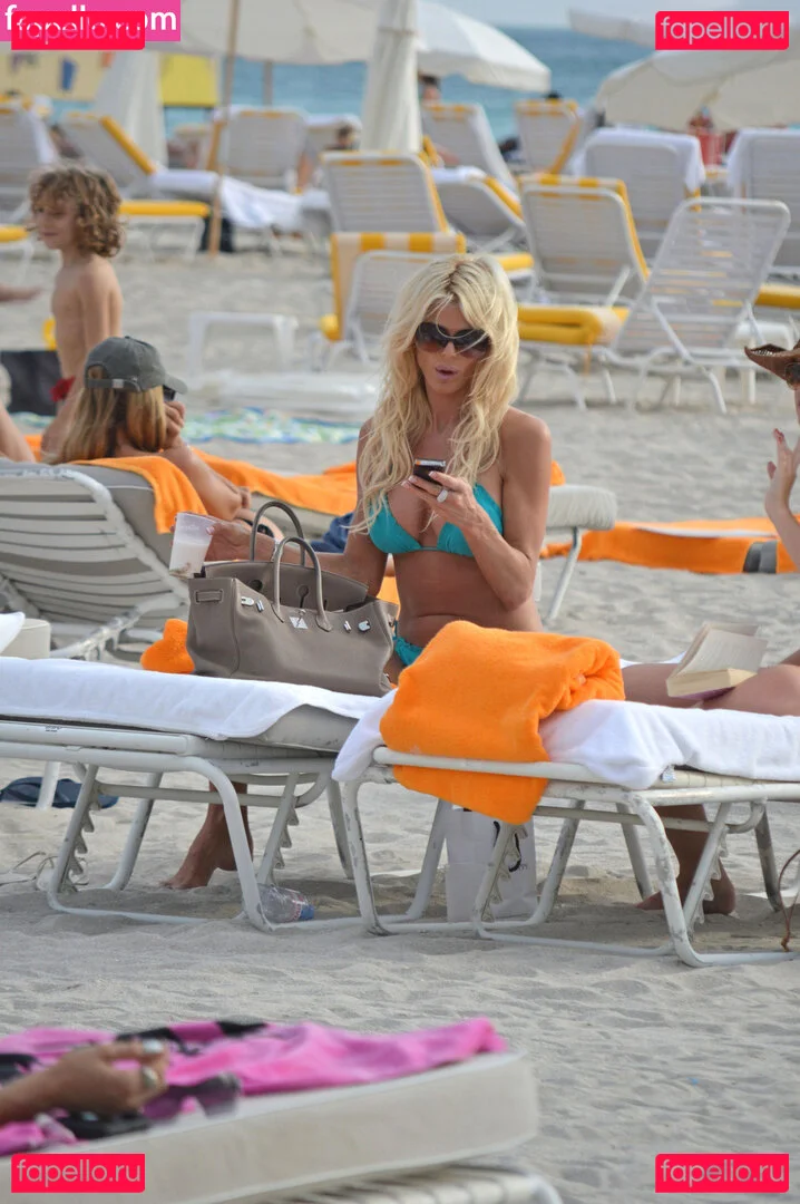 Victoria Silvstedt Onlyfans Photo Gallery 