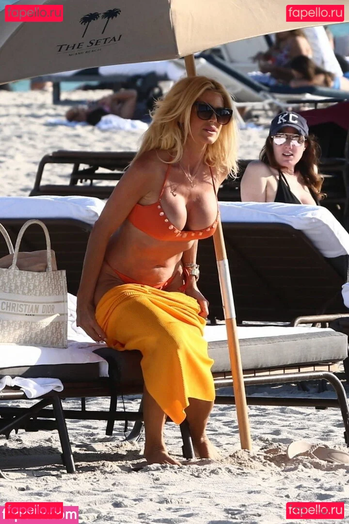 Victoria Silvstedt Onlyfans Photo Gallery 