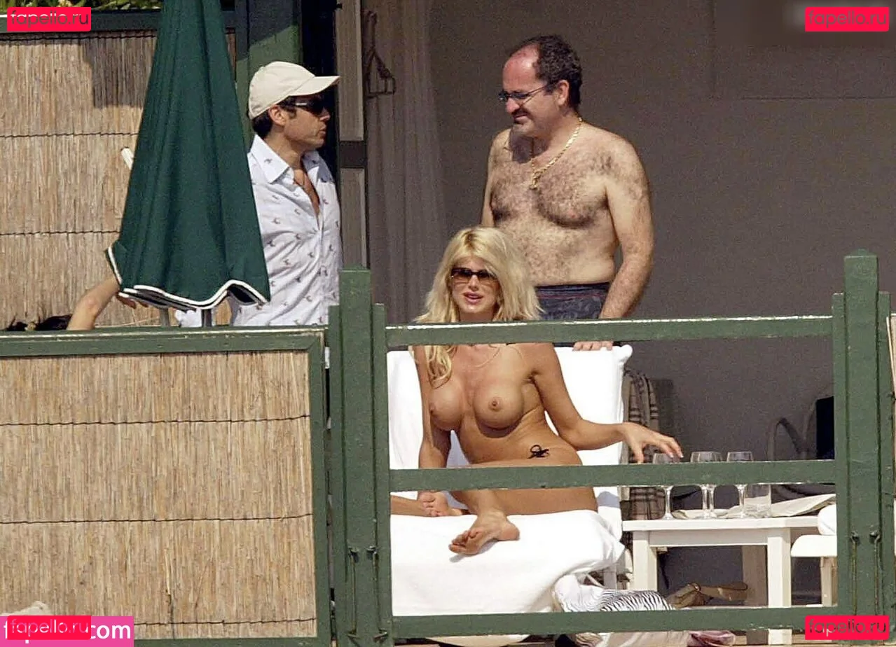 Victoria Silvstedt Onlyfans Photo Gallery 