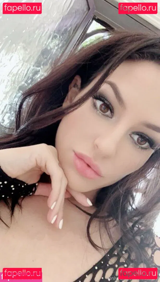 Kissasins Onlyfans Photo Gallery 