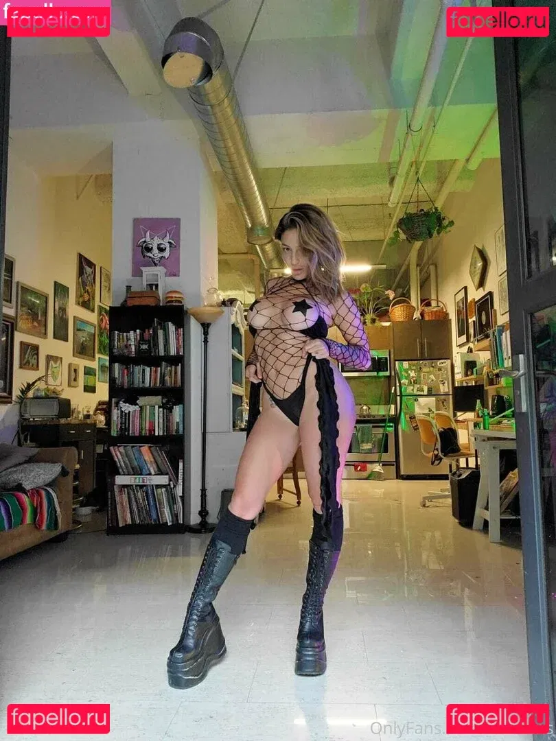 Kissasins Onlyfans Photo Gallery 