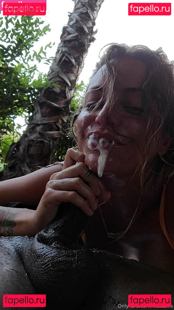 Kissasins Onlyfans Photo Gallery 