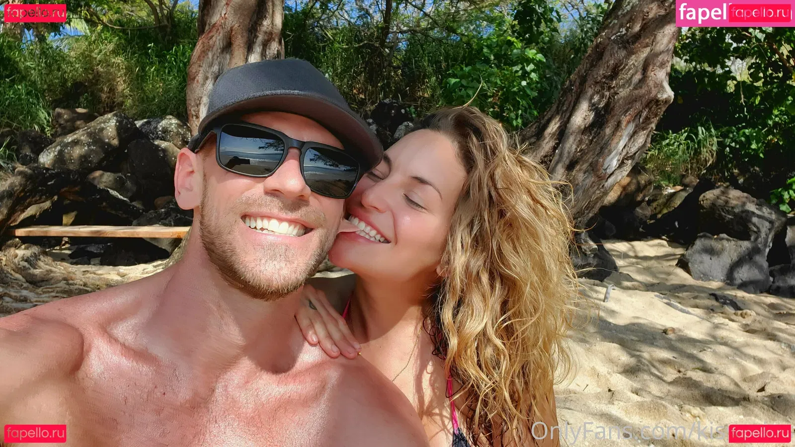 Kissasins Onlyfans Photo Gallery 