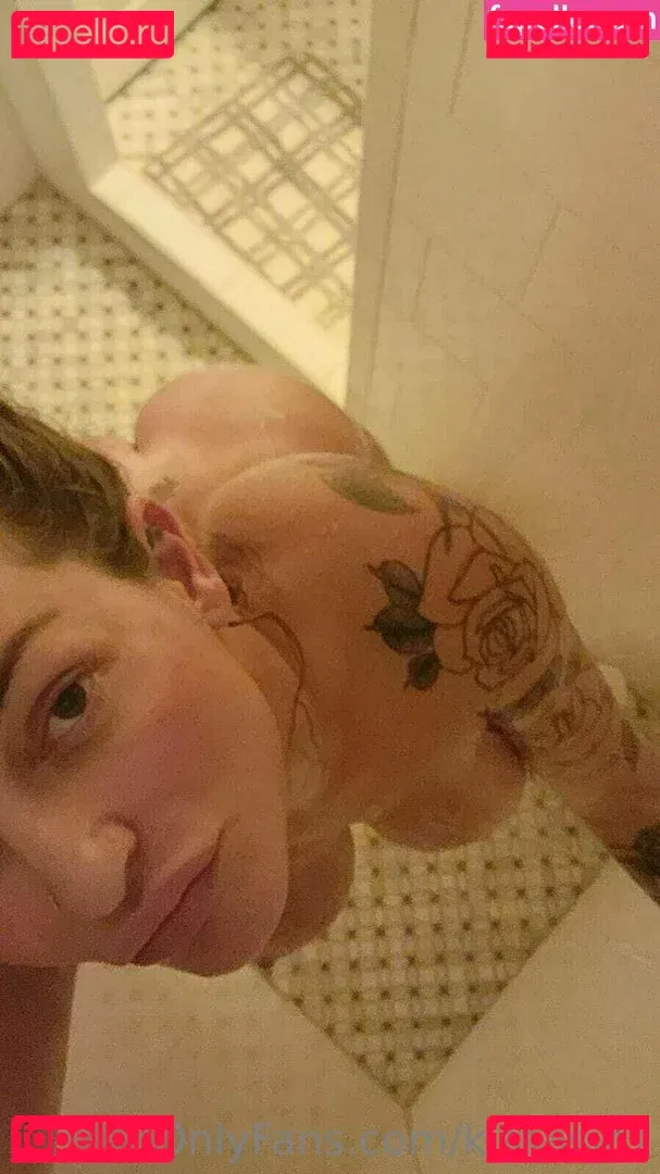 Kissasins Onlyfans Photo Gallery 