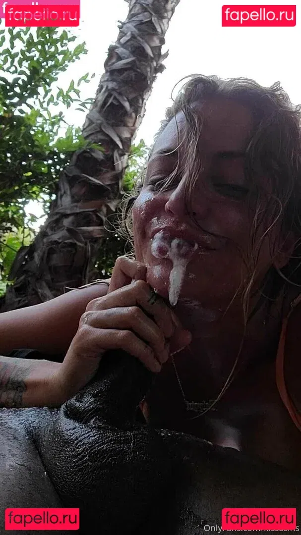 Kissasins Onlyfans Photo Gallery 