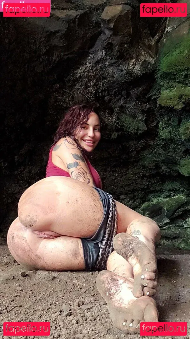 Kissasins Onlyfans Photo Gallery 