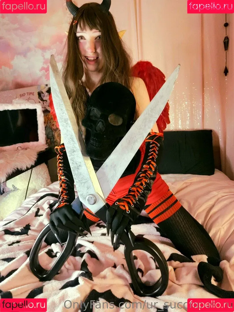 ur_succubus_gf Onlyfans Photo Gallery 