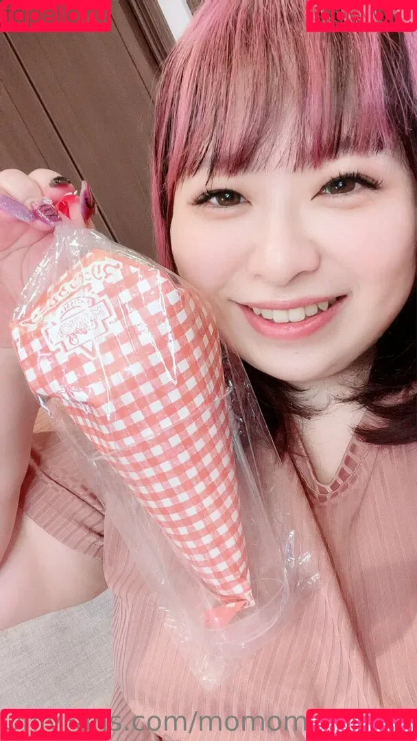 momom0_momochan Onlyfans Photo Gallery 