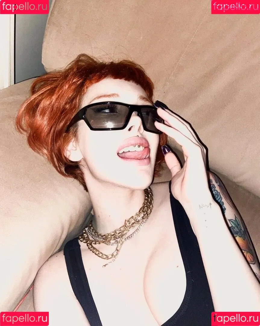 anthealefteria Onlyfans Photo Gallery 