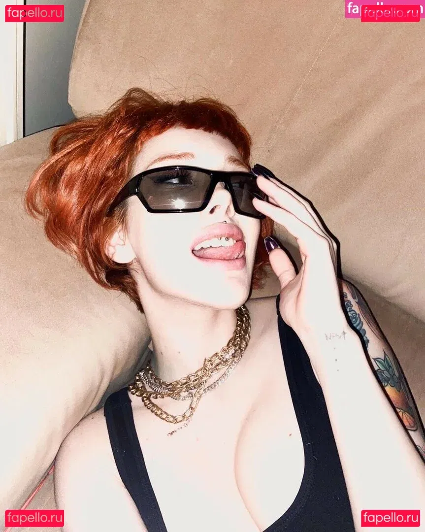 anthealefteria Onlyfans Photo Gallery 