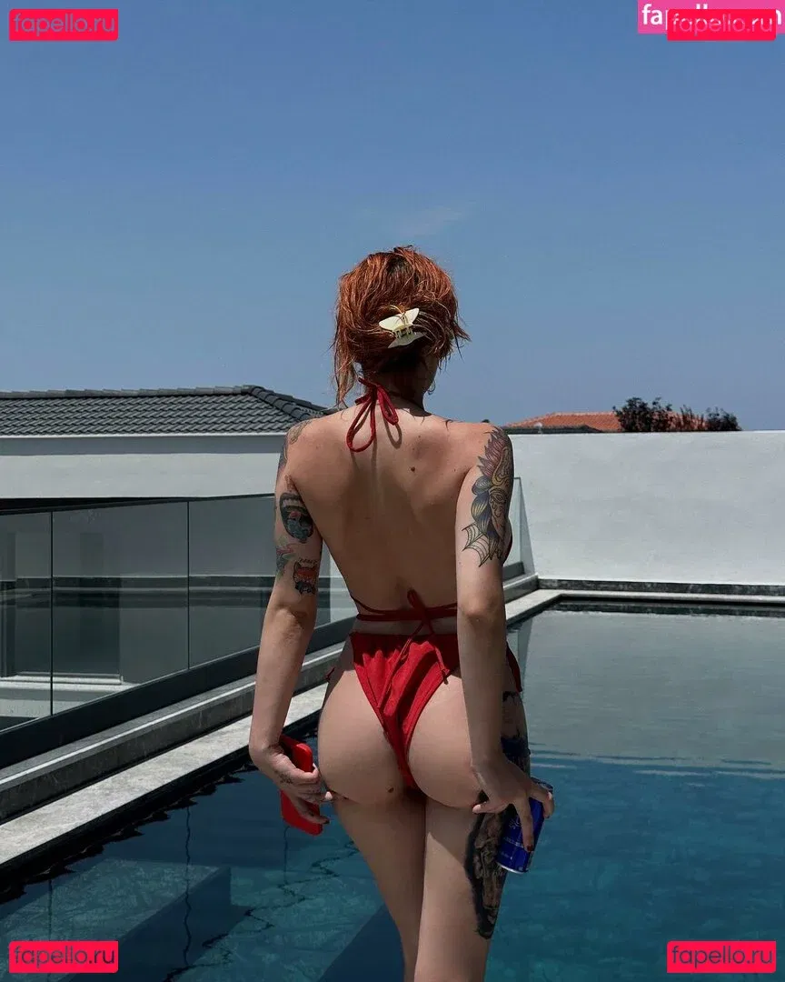 anthealefteria Onlyfans Photo Gallery 