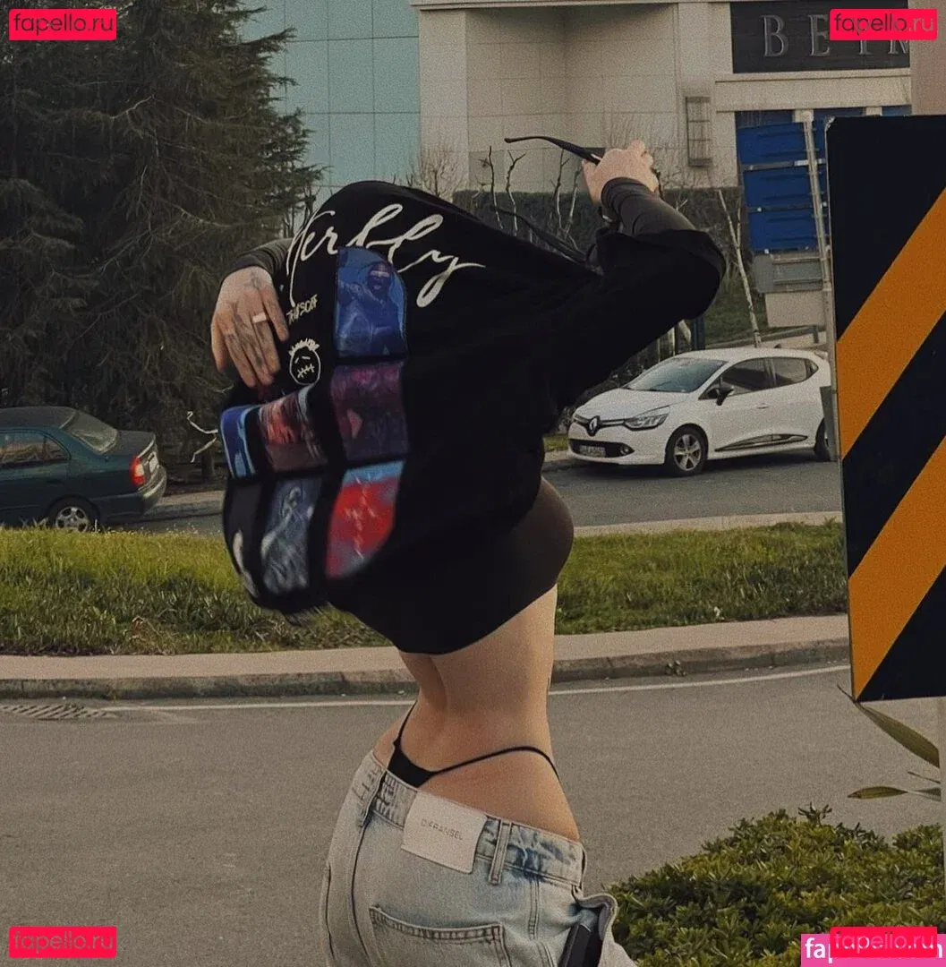 anthealefteria Onlyfans Photo Gallery 